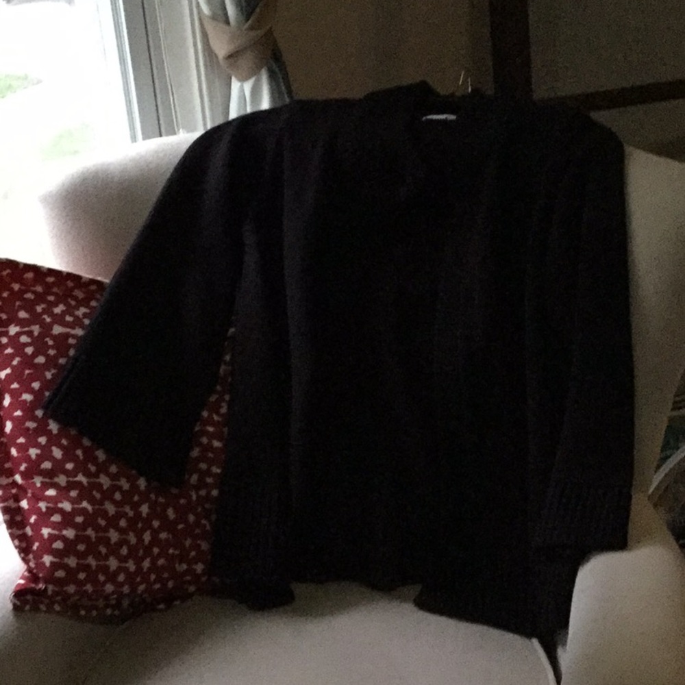 Sweater - Picture 9 of 11